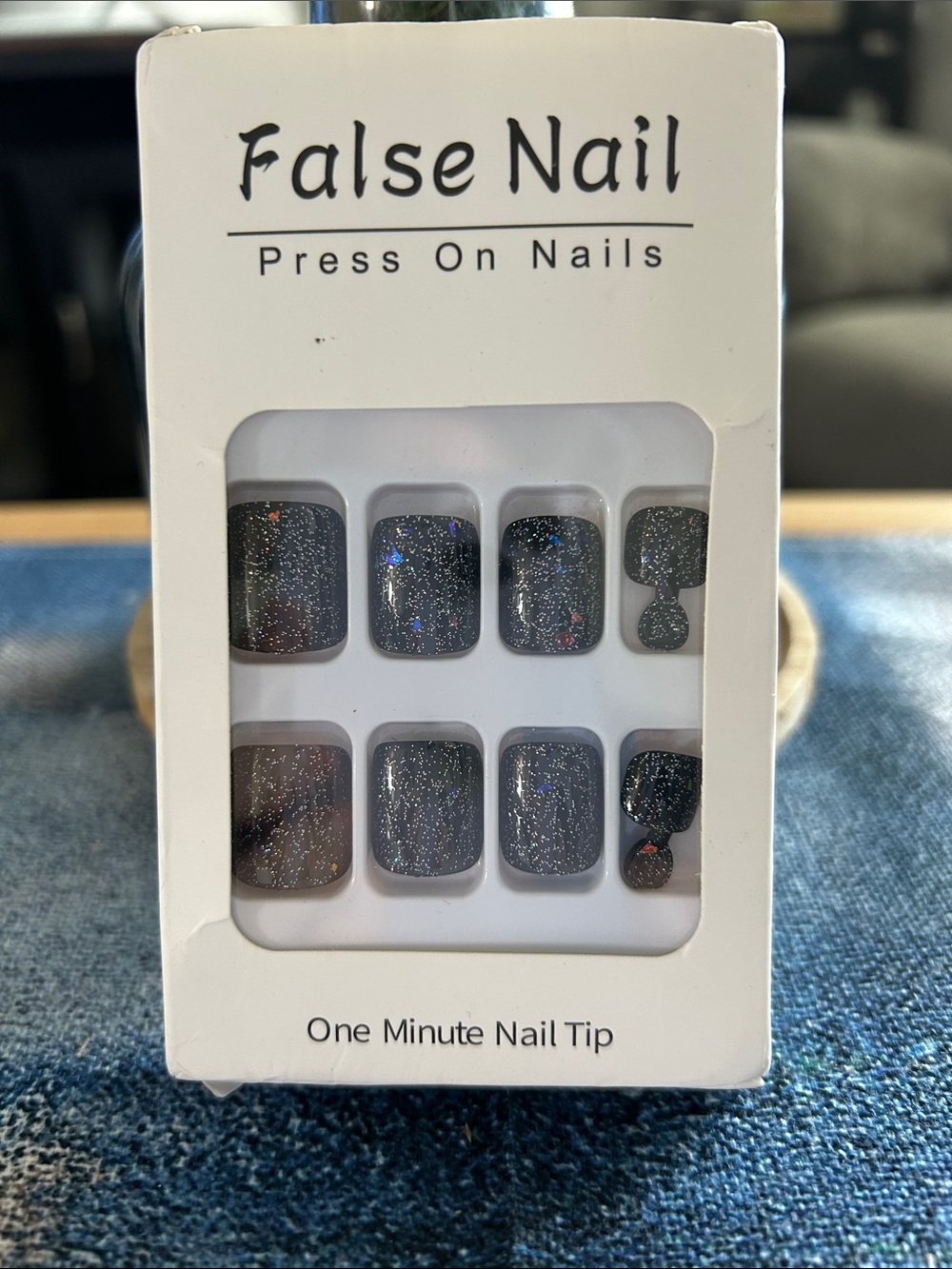 Set of 4  Boxes - Press On Nails for Toes. - Picture 3 of 5